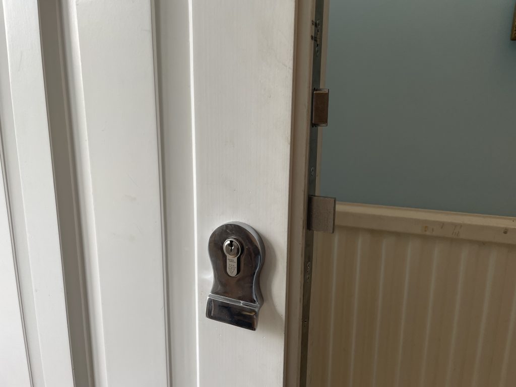 New euro cylinder fitted to UPVC door after multipoint mechanism replacement W8