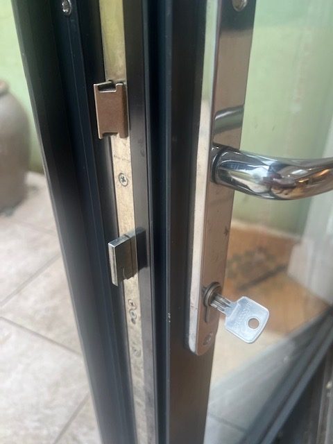 Lock replaced after a key snapped in the lock